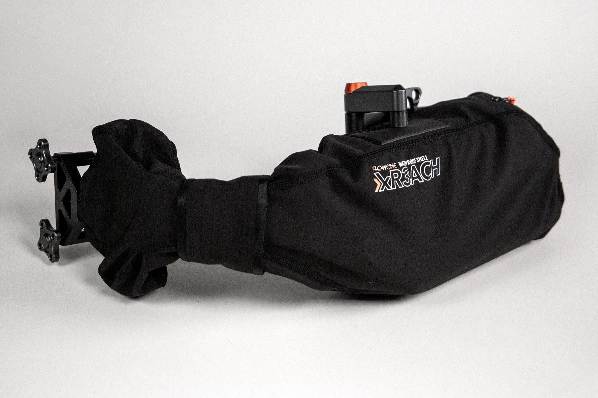 xR3ACH Waterproof cover – Flowcine